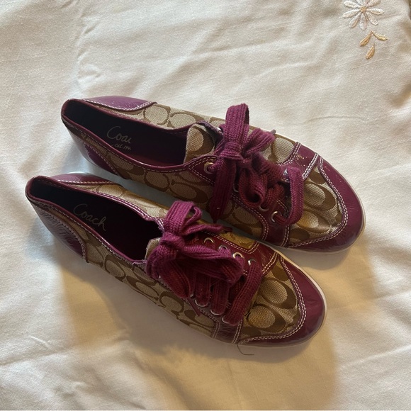 Like New Classic COACH Sneakers with Pop of Color - Picture 2 of 3